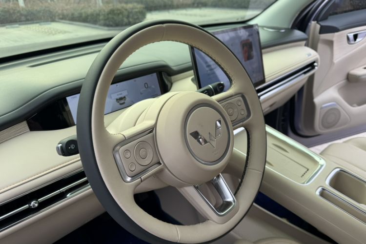 Used Wuling Bingo S 2025 Model 430km Flagship Edition Interior 4