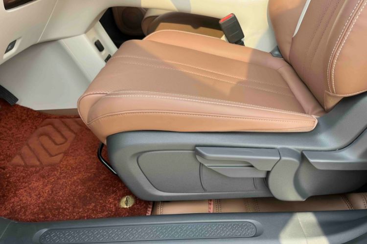 Used Wuling Bingo S 2025 Model 325km Deluxe Edition Interior 8