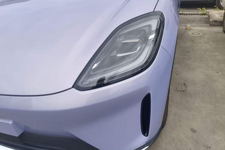 Used Wuling Bingo S 2025 Model 325km Flagship Edition Left Front Headlight