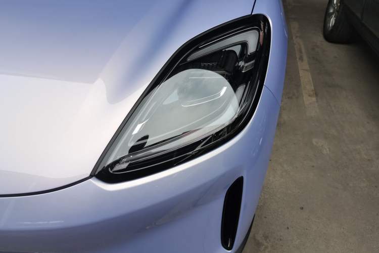 Used Wuling Bingo S 2025 Model 325km Flagship Edition Left Front Headlight