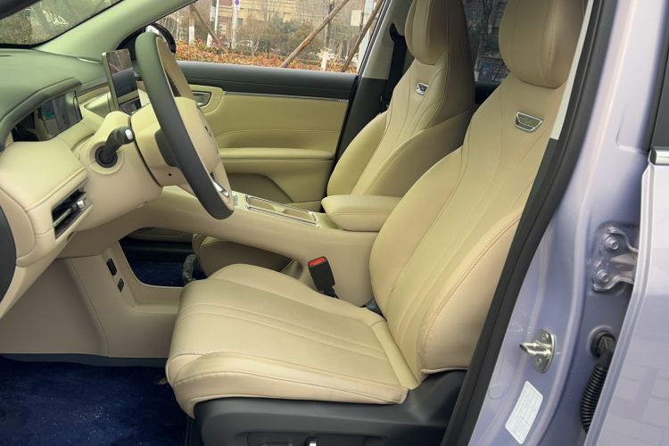 Used Wuling Bingo S 2025 Model 430km Flagship Edition Left Front Seat