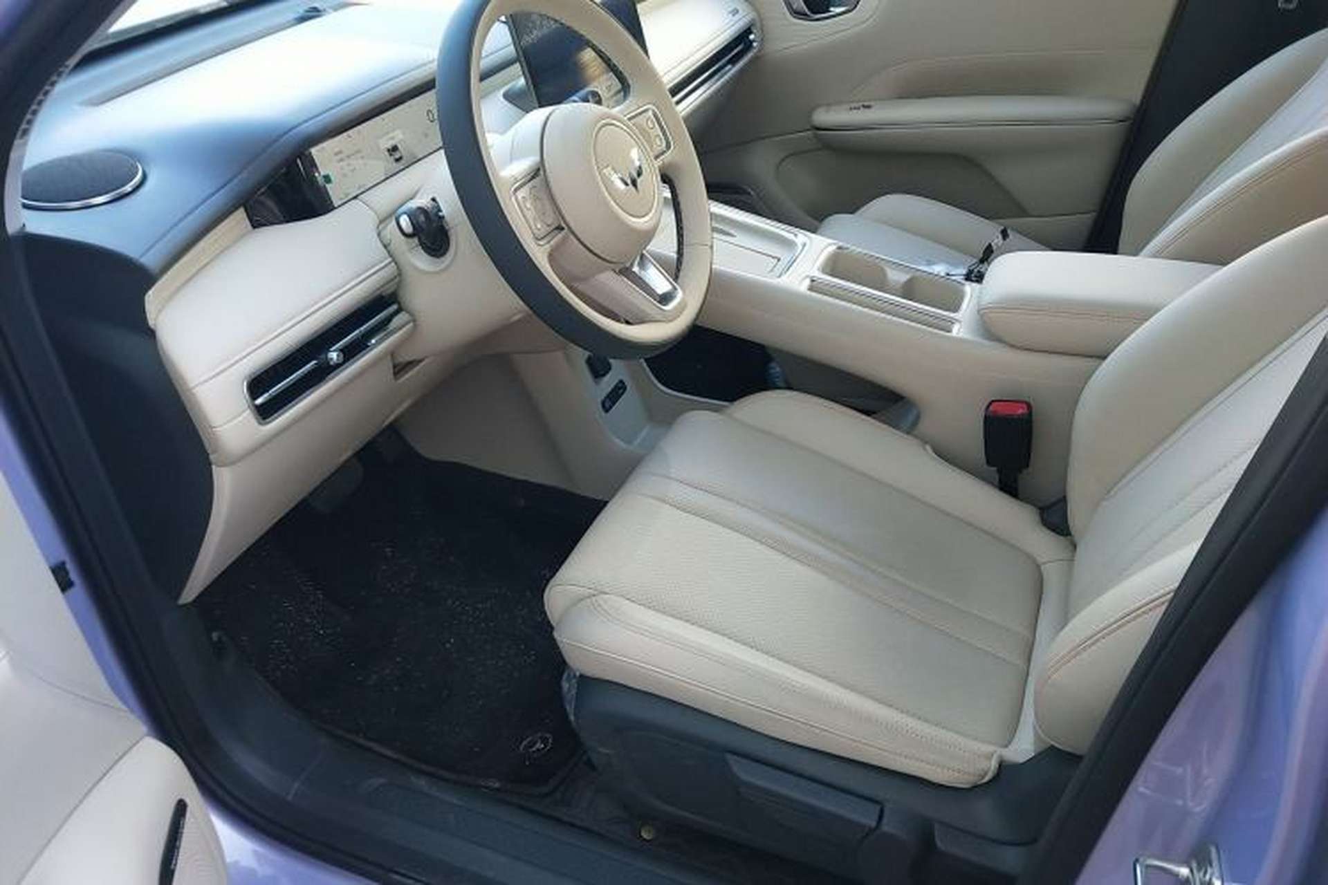 Used Wuling Bingo S 2025 Model 325km Deluxe Edition Left Front Seat