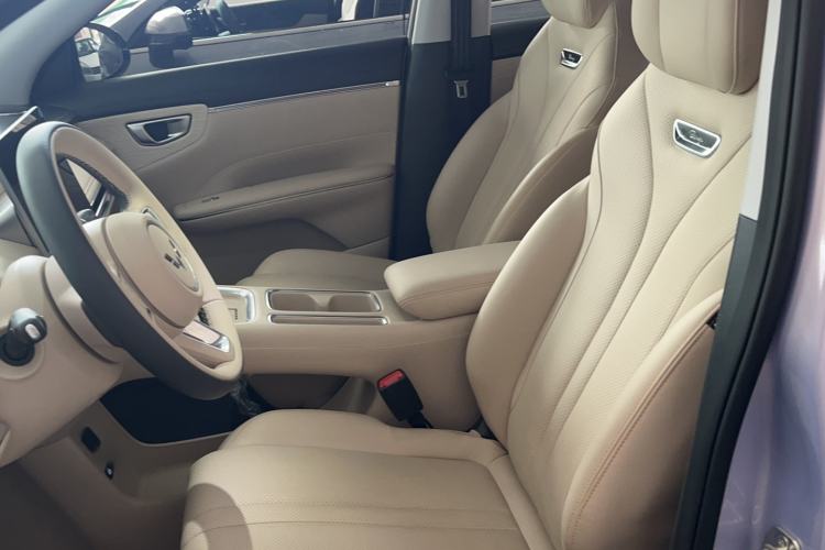 Used Wuling Bingo S 2025 Model 430km Flagship Edition Left Front Seat