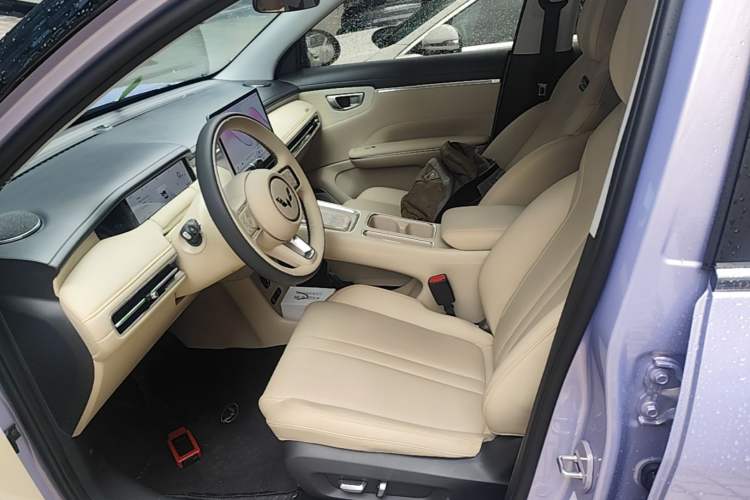 Used Wuling Bingo S 2025 Model 430km Flagship Edition Left Front Seat