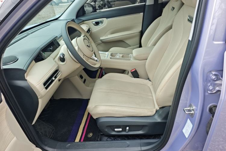 Used Wuling Bingo S 2025 Model 430km Flagship Edition Left Front Seat