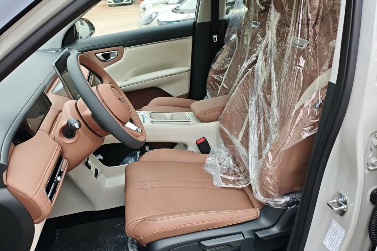 Used Wuling Bingo S 2025 Model 325km Deluxe Edition Left Front Seat