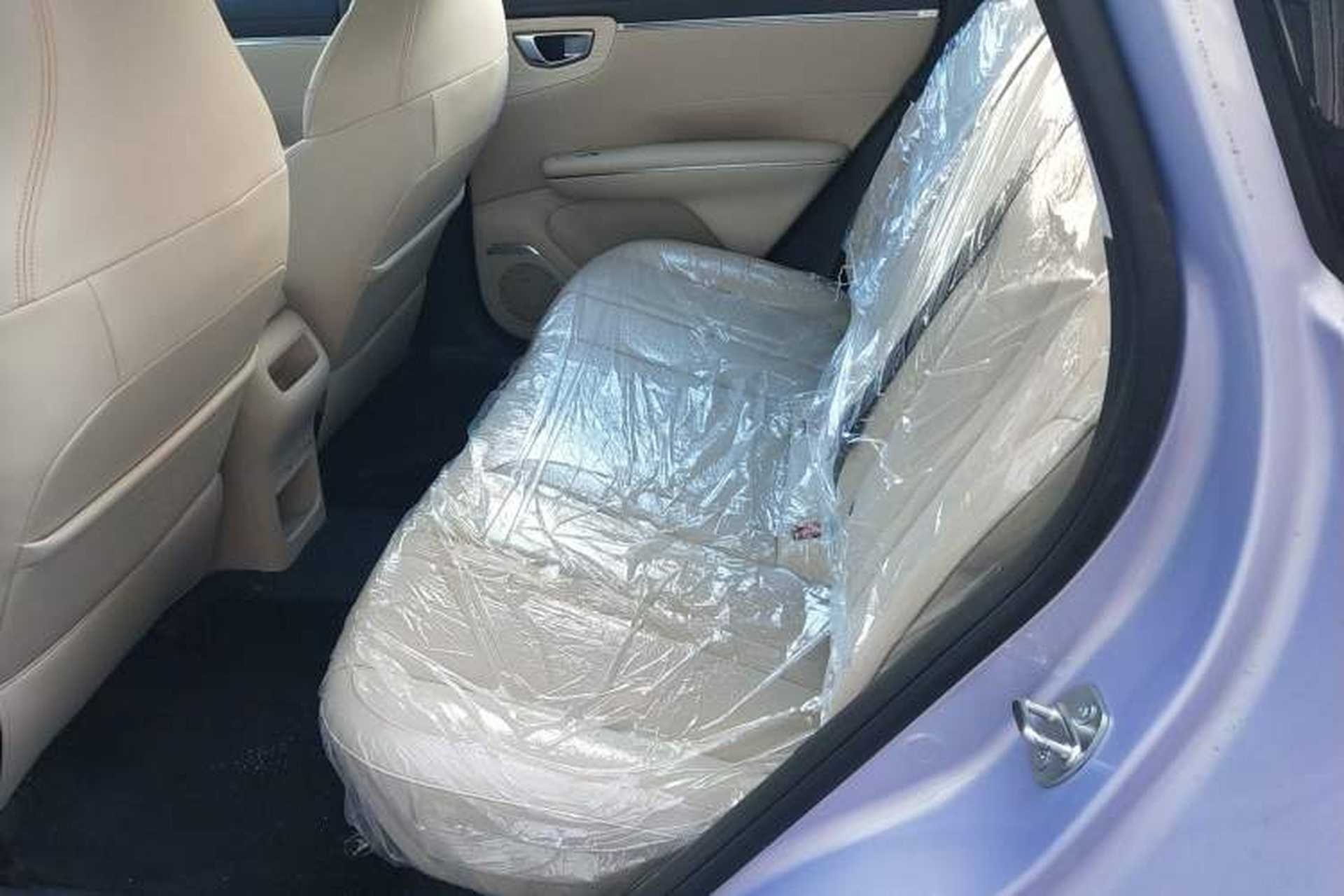Used Wuling Bingo S 2025 Model 325km Deluxe Edition Left Rear Seat