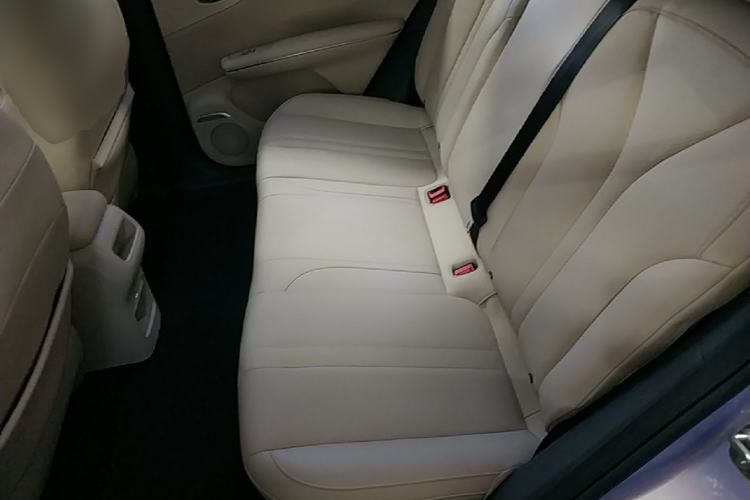 Used Wuling Bingo S 2025 Model 325km Flagship Edition Left Rear Seat