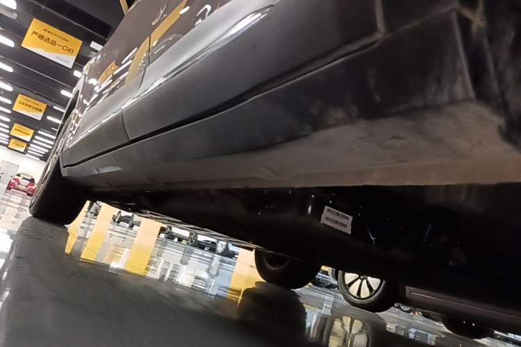 Used Wuling Bingo S 2025 Model 325km Flagship Edition Left Side Sill