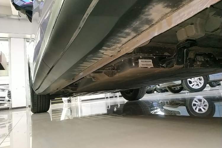 Used Wuling Bingo S 2025 Model 325km Flagship Edition Left Side Sill