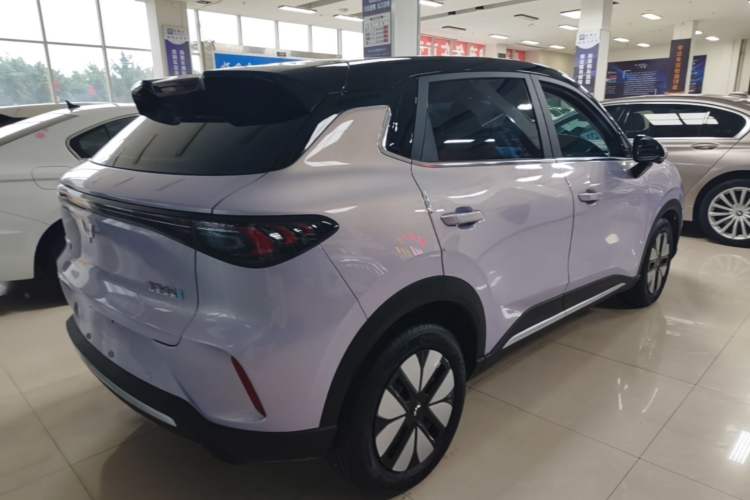 Used Wuling Bingo S 2025 Model 325km Deluxe Edition Rear Right 45 Deg