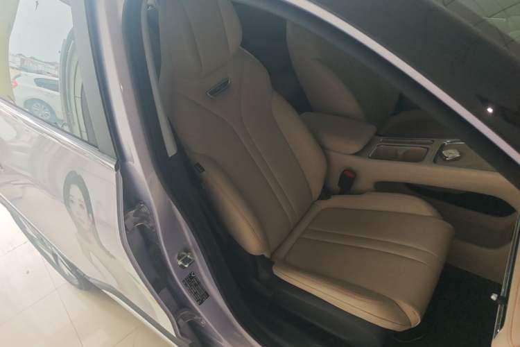 Used Wuling Bingo S 2025 Model 430km Flagship Edition Right Front Seat