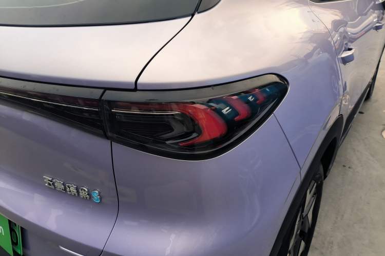 Used Wuling Bingo S 2025 Model 430km Flagship Edition Right Rear Taillight