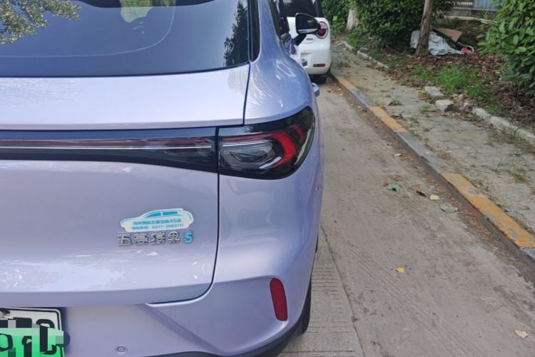Used Wuling Bingo S 2025 Model 430km Flagship Edition Right Rear Taillight