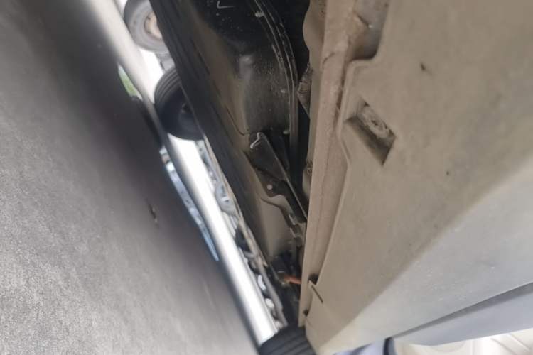 Used Wuling Bingo S 2025 Model 325km Flagship Edition Right Side Sill