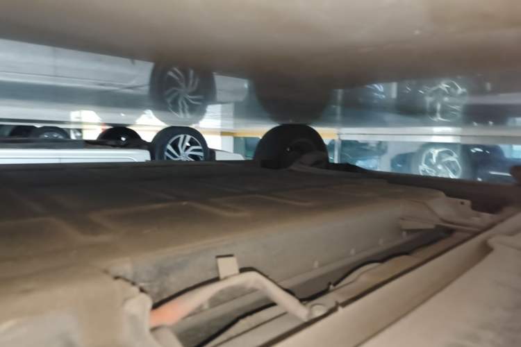 Used Wuling Bingo S 2025 Model 325km Deluxe Edition Right Side Sill