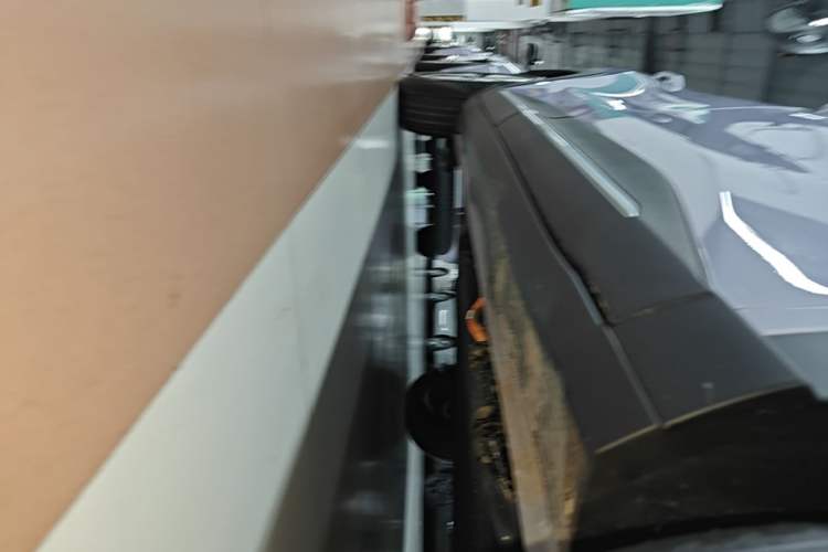 Used Wuling Bingo S 2025 Model 325km Deluxe Edition Right Side Sill