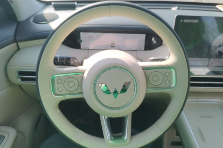Used Wuling Bingo S 2025 Model 430km Deluxe Edition Steering Wheel