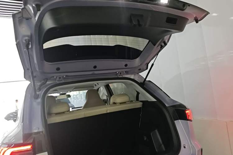 Used Wuling Bingo S 2025 Model 430km Flagship Edition Trunk