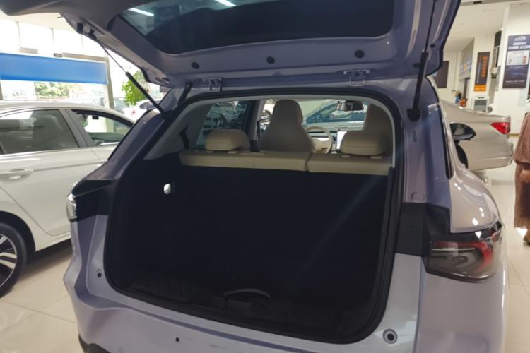 Used Wuling Bingo S 2025 Model 325km Deluxe Edition Trunk