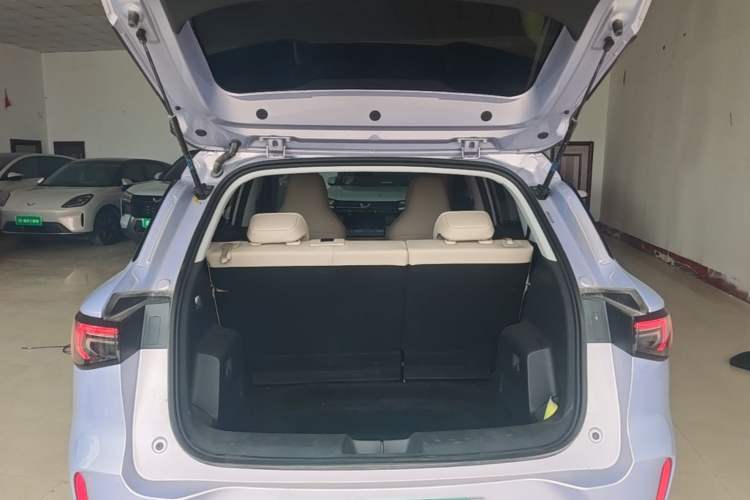 Used Wuling Bingo S 2025 Model 430km Flagship Edition Trunk