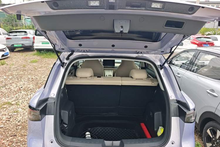 Used Wuling Bingo S 2025 Model 430km Flagship Edition Trunk