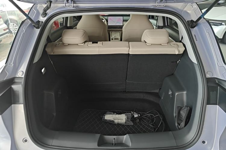 Used Wuling Bingo S 2025 Model 430km Flagship Edition Trunk