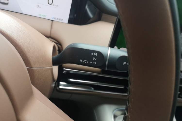 Used Wuling Bingo S 2025 Model 430km Flagship Edition Gear Lever