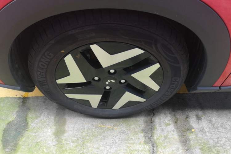 Used Wuling Bingo S 2025 Model 430km Flagship Edition Left Front Wheel Hub
