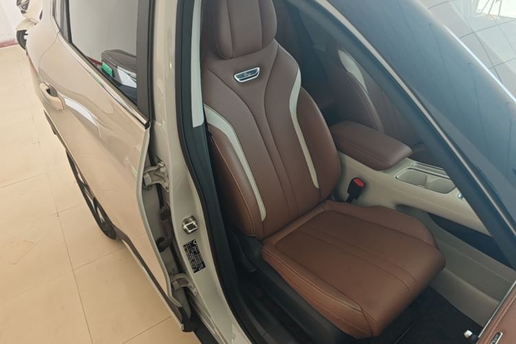 Used Wuling Bingo S 2025 Model 430km Flagship Edition Right Front Seat