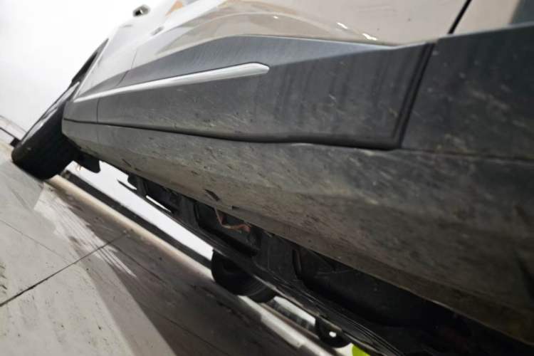 Used Wuling Bingo S 2025 Model 430km Deluxe Edition Right Side Sill