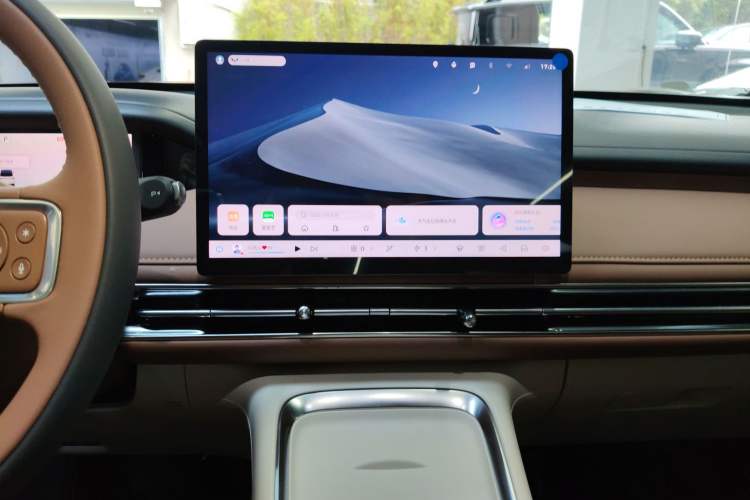 Used Wuling Bingo S 2025 Model 325km Deluxe Edition Audio And AC Panel