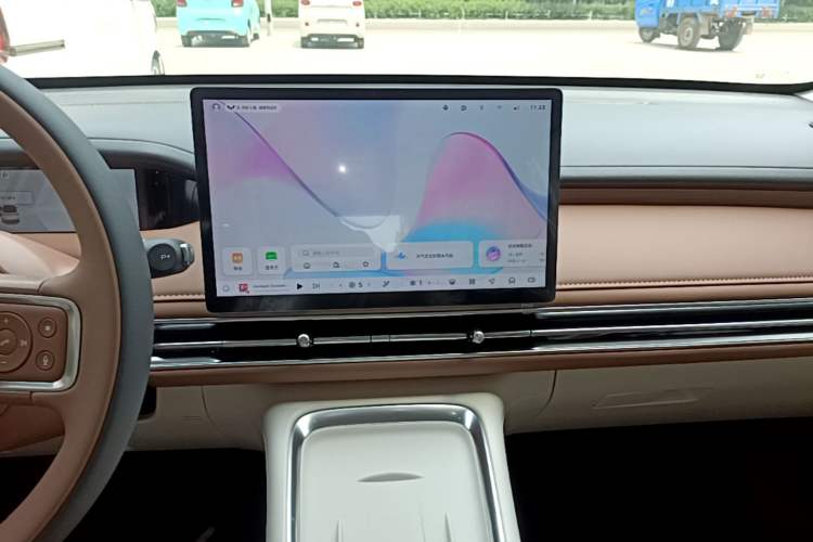 Used Wuling Bingo S 2025 Model 325km Deluxe Edition Audio And AC Panel