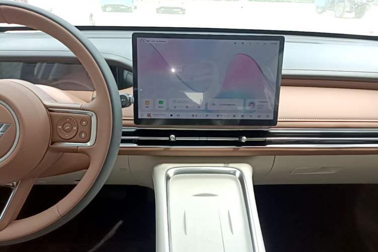 Used Wuling Bingo S 2025 Model 325km Deluxe Edition Audio And AC Panel