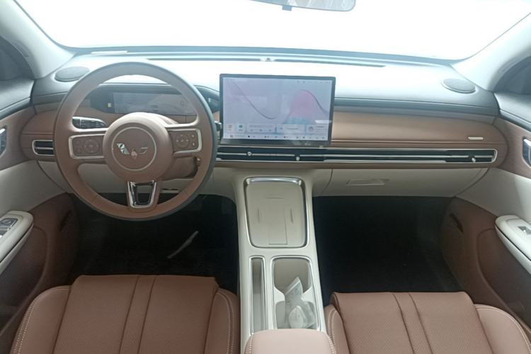 Used Wuling Bingo S 2025 Model 325km Deluxe Edition Center Console