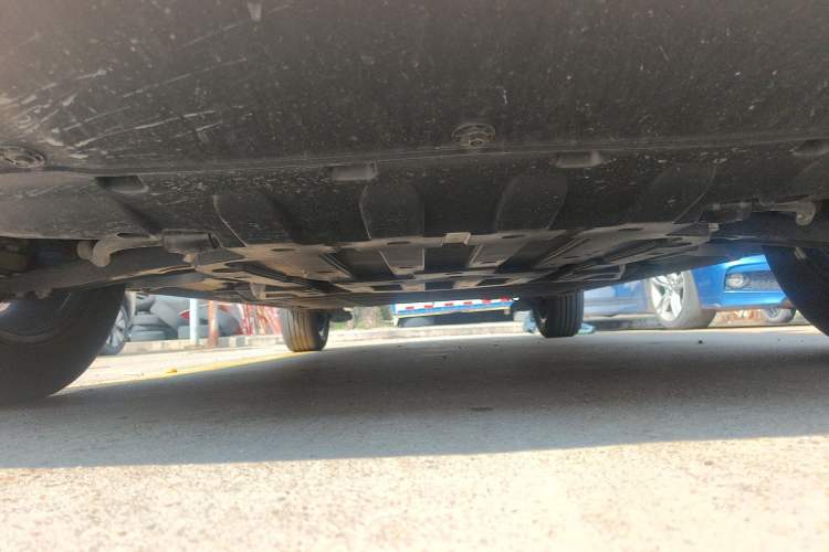 Used Wuling Bingo S 2025 Model 325km Flagship Edition Chassis Front