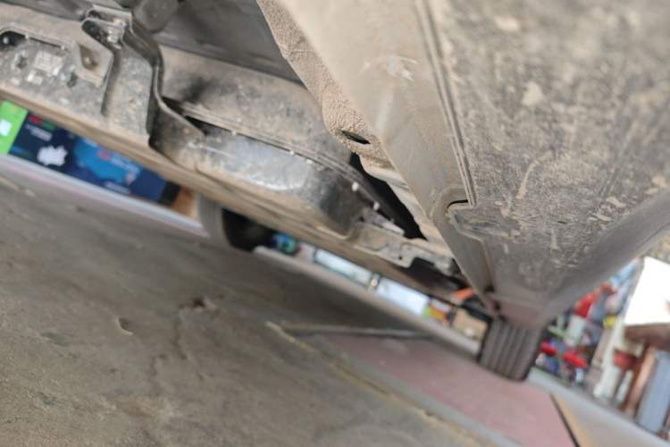 Used Wuling Bingo S 2025 Model 325km Deluxe Edition Chassis Rear Right