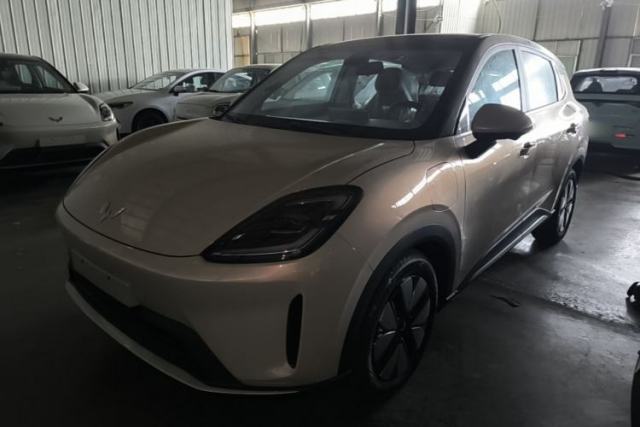 Used Wuling Bingo S 2025 Model 430km Deluxe Edition