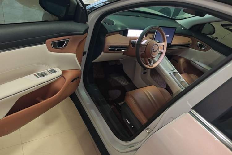Used Wuling Bingo S 2025 Model 430km Flagship Edition Driver Seat