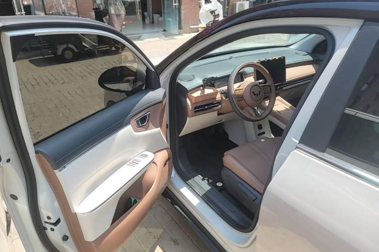 Used Wuling Bingo S 2025 Model 325km Deluxe Edition Driver Seat