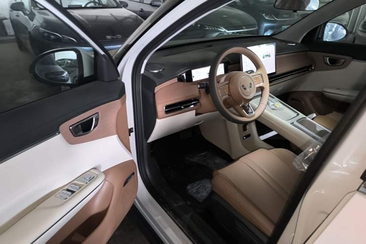 Used Wuling Bingo S 2025 Model 430km Deluxe Edition Driver Seat