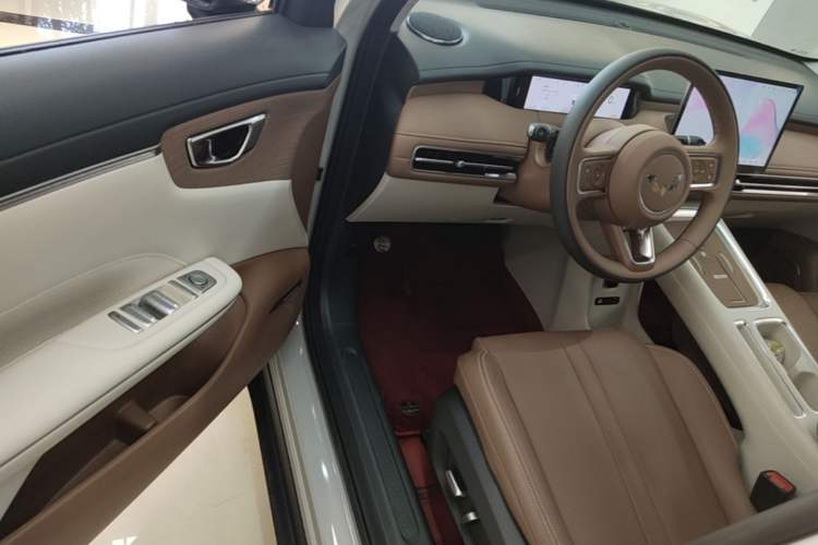 Used Wuling Bingo S 2025 Model 430km Flagship Edition Driver Seat