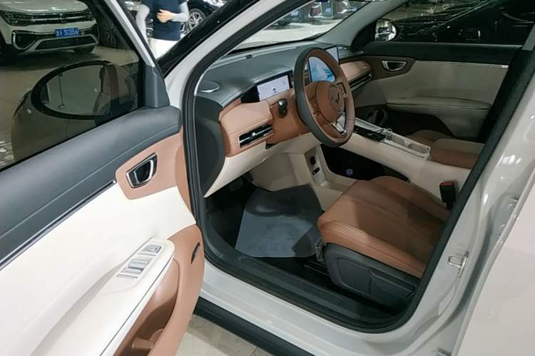 Used Wuling Bingo S 2025 Model 325km Deluxe Edition Driver Seat
