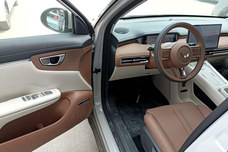 Used Wuling Bingo S 2025 Model 325km Deluxe Edition Driver Seat