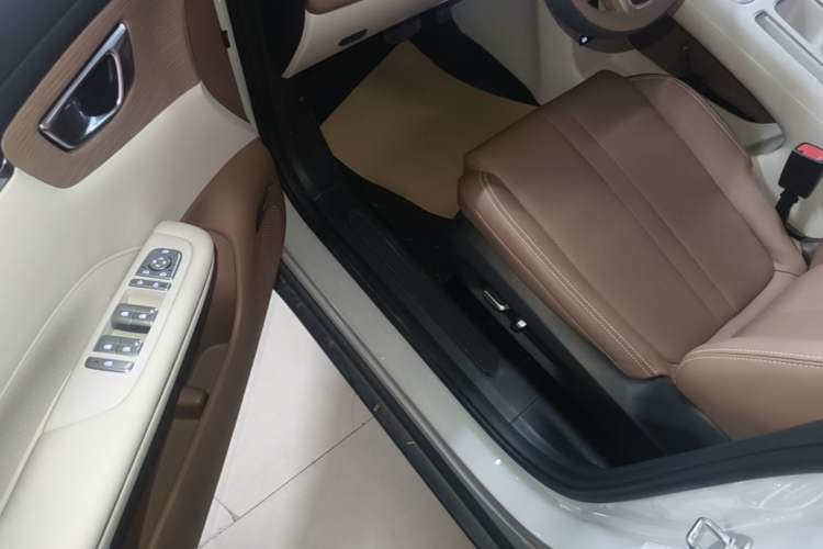 Used Wuling Bingo S 2025 Model 430km Flagship Edition Driver Seat