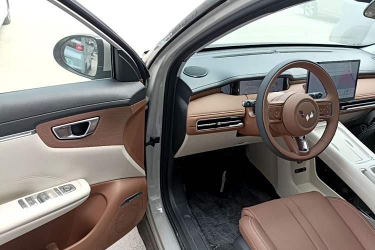 Used Wuling Bingo S 2025 Model 325km Deluxe Edition Driver Seat