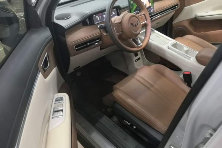 Used Wuling Bingo S 2025 Model 430km Flagship Edition Driver Seat