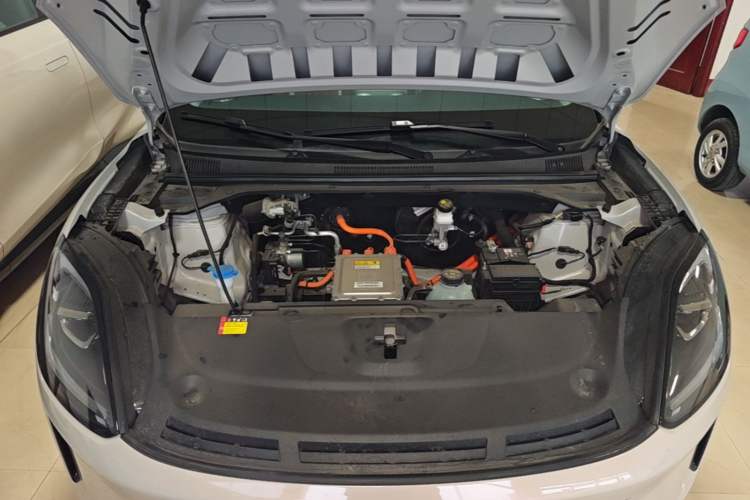 Used Wuling Bingo S 2025 Model 430km Flagship Edition Engine Bay