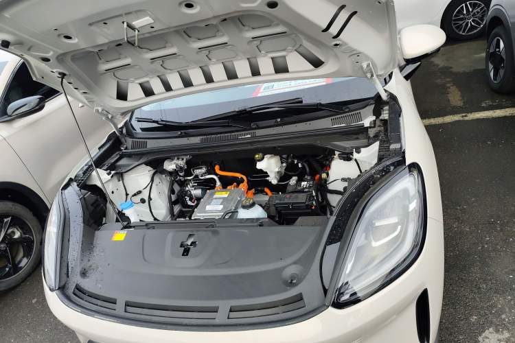Used Wuling Bingo S 2025 Model 430km Deluxe Edition Engine Bay