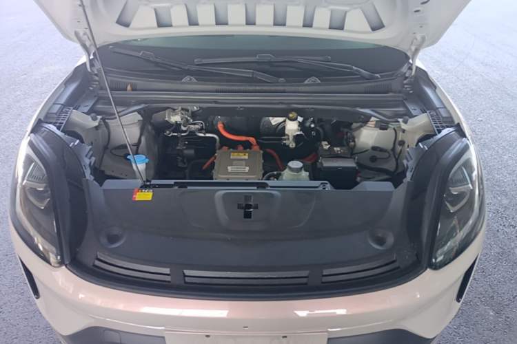 Used Wuling Bingo S 2025 Model 430km Flagship Edition Engine Bay